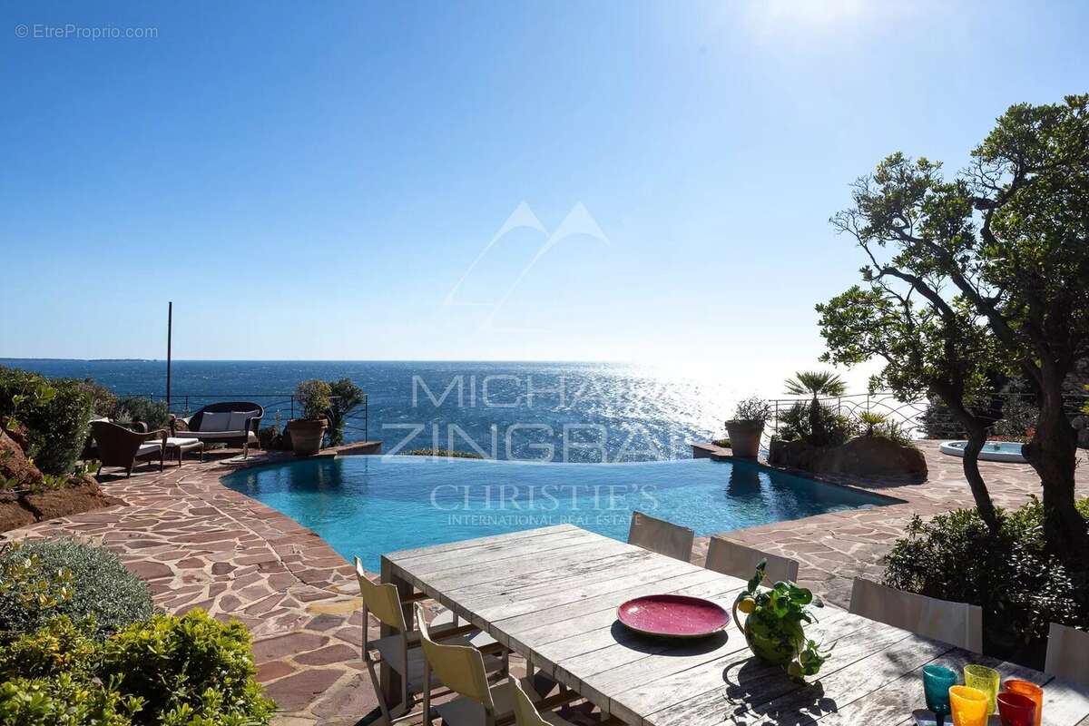 Maison à THEOULE-SUR-MER