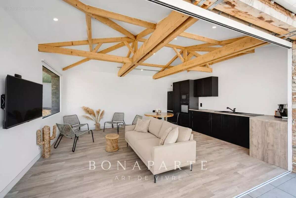 Saint-Raphaël - Villa provençale - Rénovée domaine Santa-Lucia - photo 5