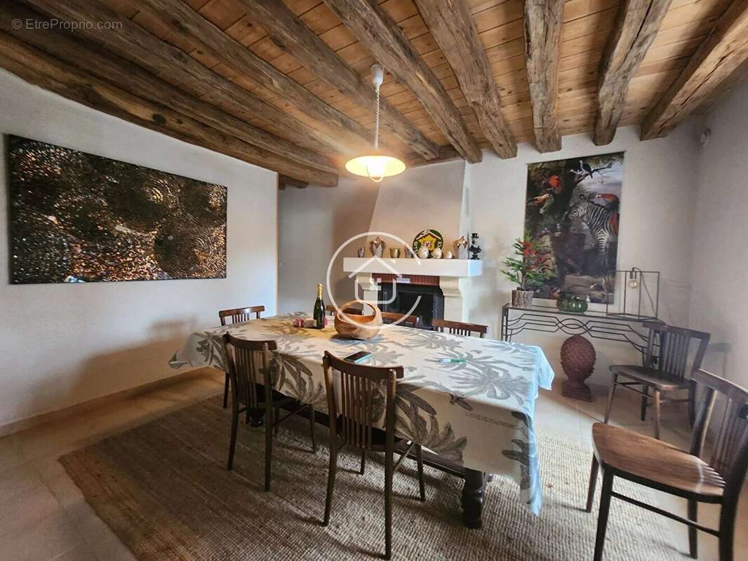 Maison à SAINT-DYE-SUR-LOIRE