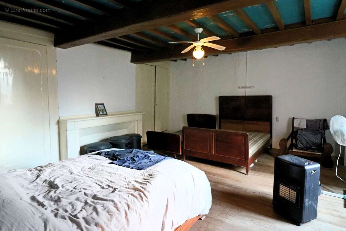 Maison à CASTELNAU-RIVIERE-BASSE
