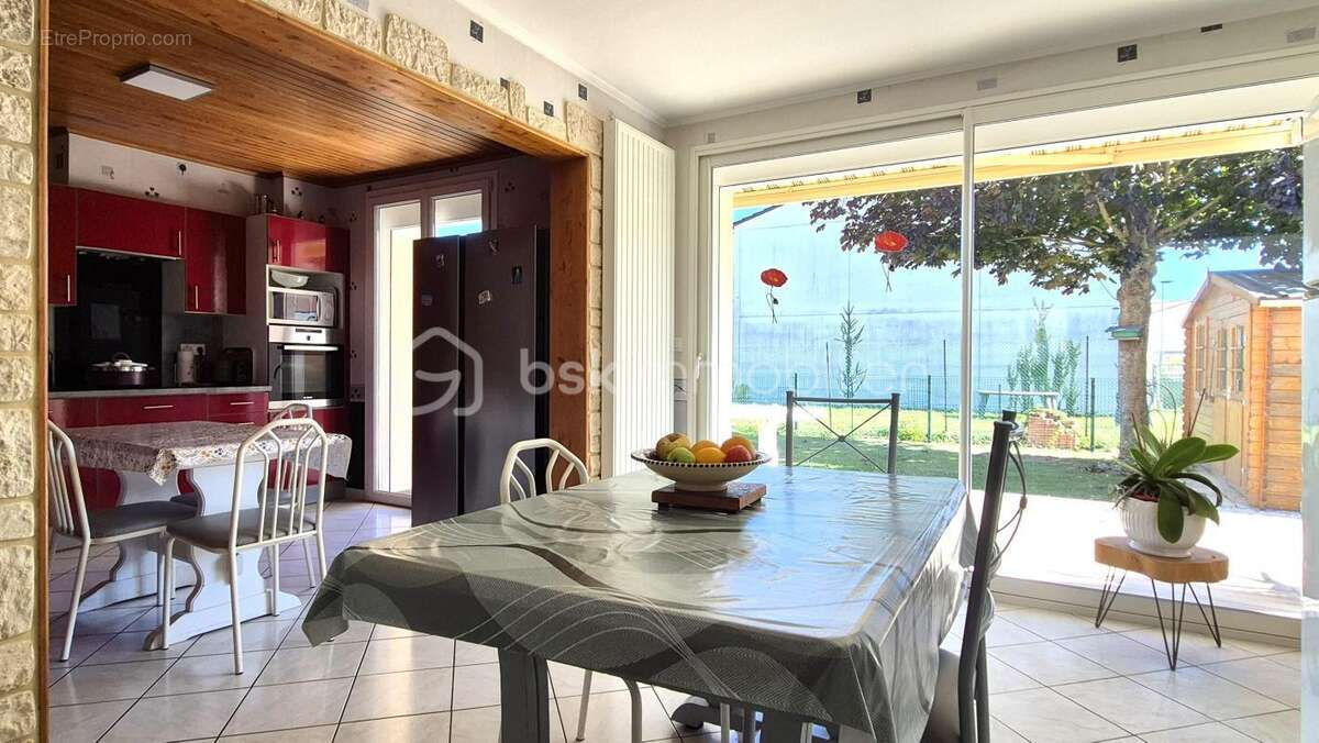 Grande maison familiale de 164 m² – 5 chambres – DPE C – Proche gare TGV - photo 3