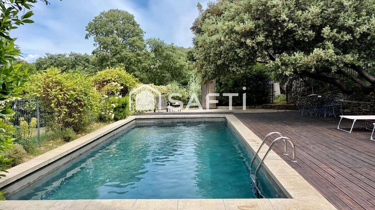 Maison 351 m² à Le Beaucet  - photo 3