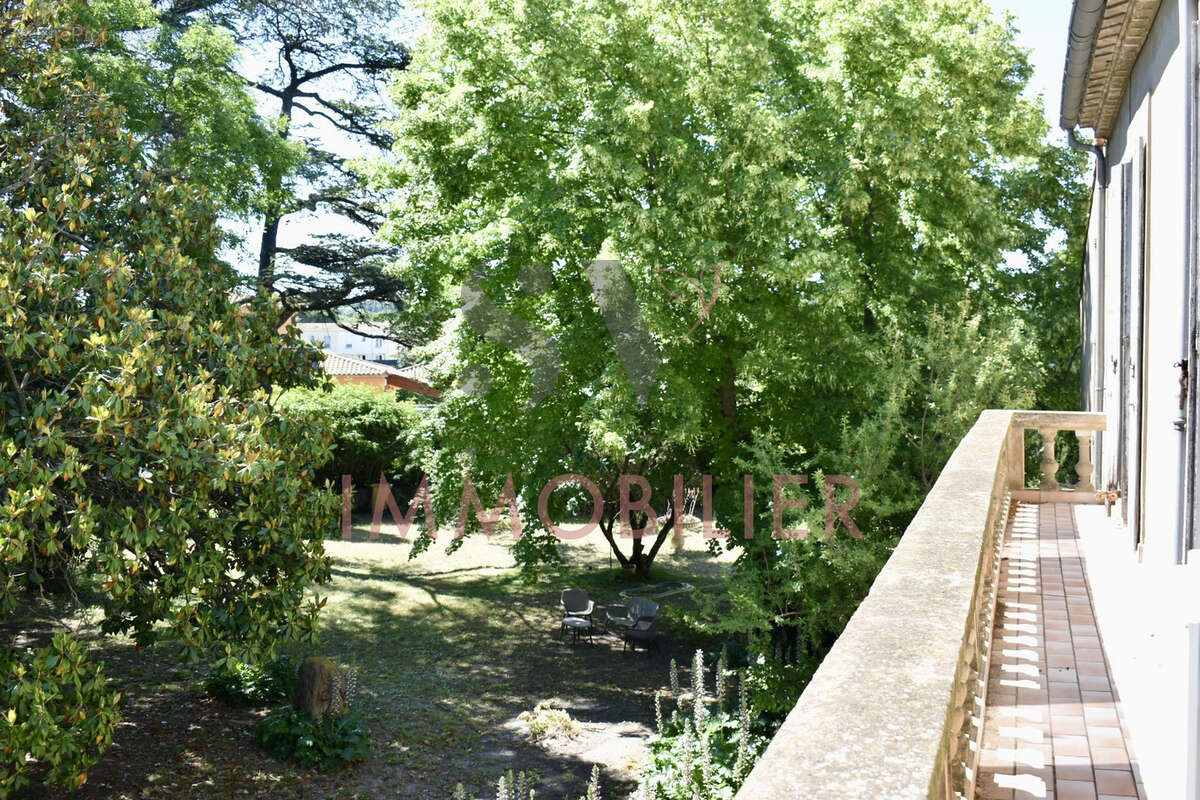 Maison à NISSAN-LEZ-ENSERUNE