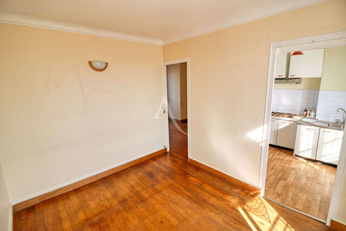 Appartement à BOURG-LA-REINE