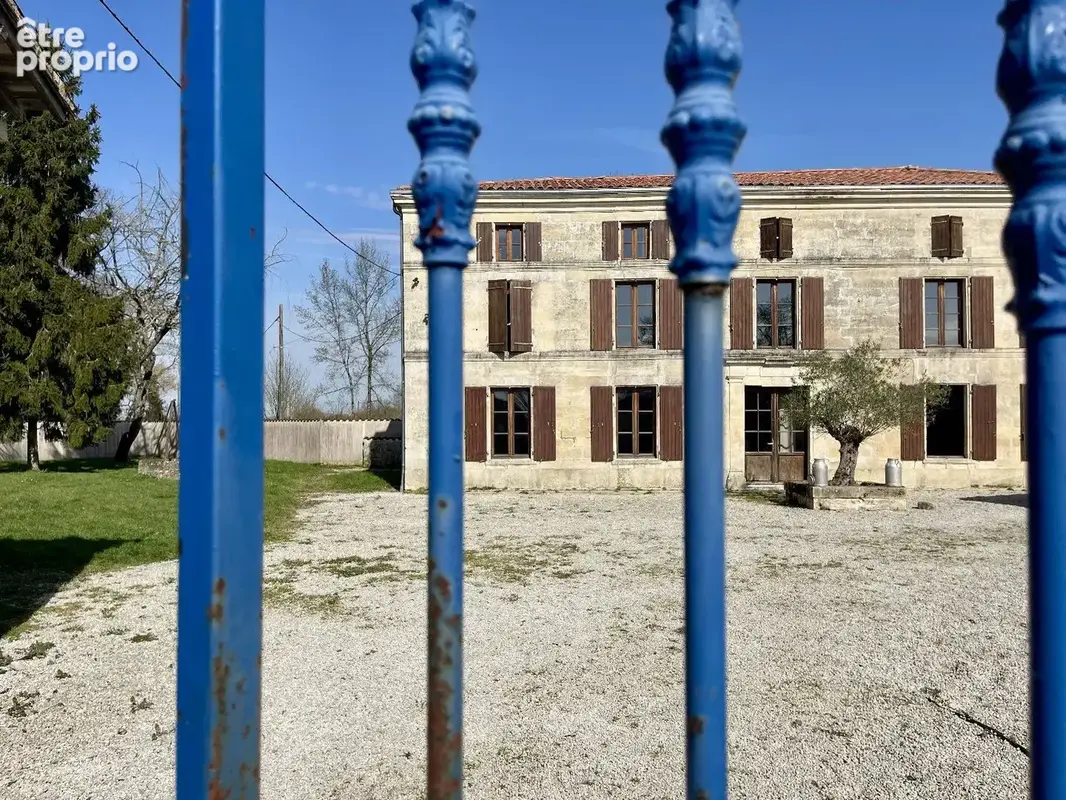 Maison de Maître de 465 m² hab avec 14000 m² du terrain - photo 4