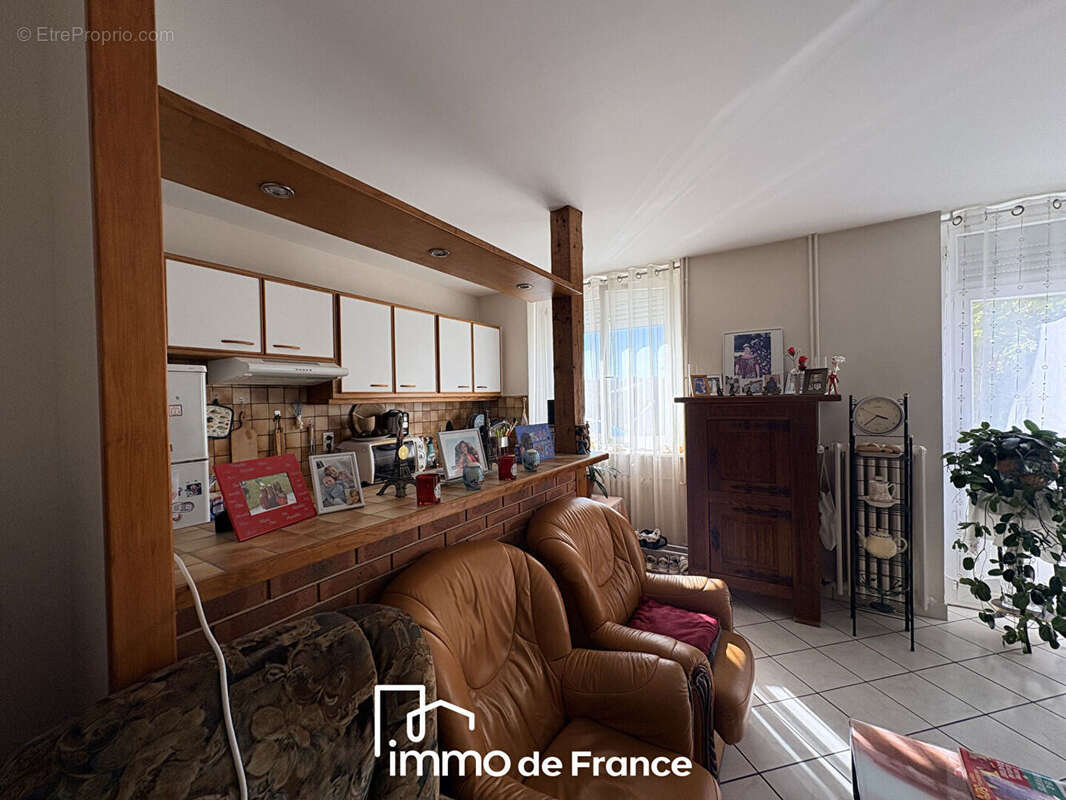 Appartement Rodez 2 pièce(s) 46.31 m2 - photo 5