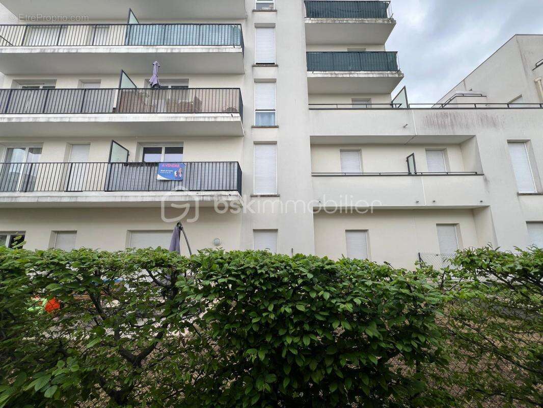 Appartement à FLEURY-MEROGIS