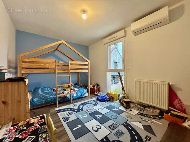 Maison à LA VILLE-DU-BOIS