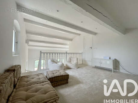 Photo 7 - Maison à LE CASTELLET