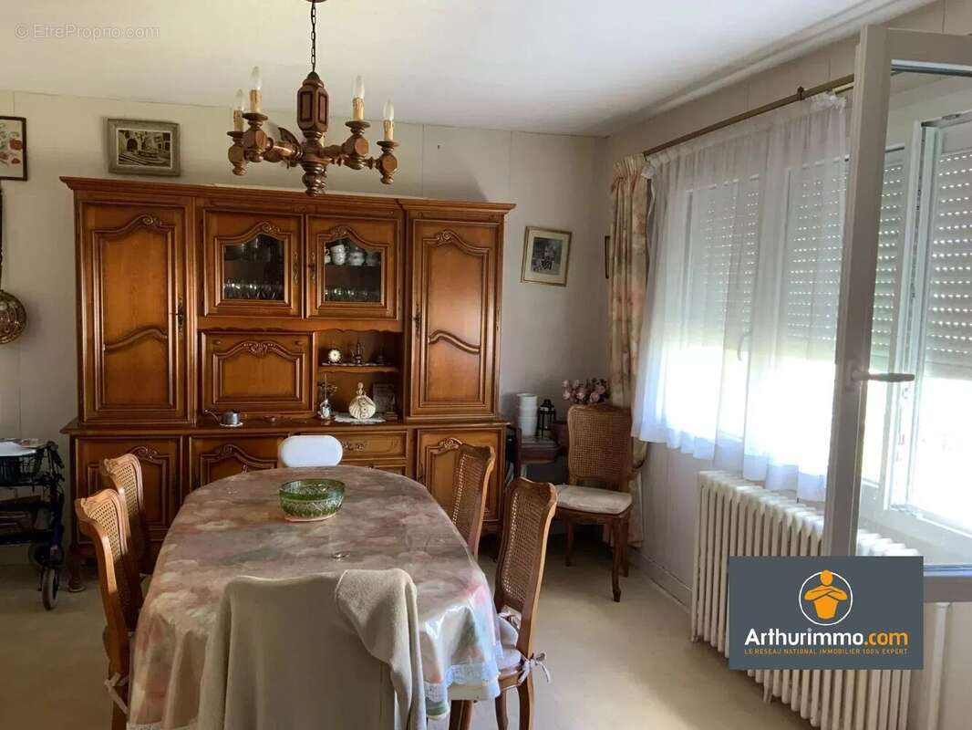 Maison à WARMERIVILLE