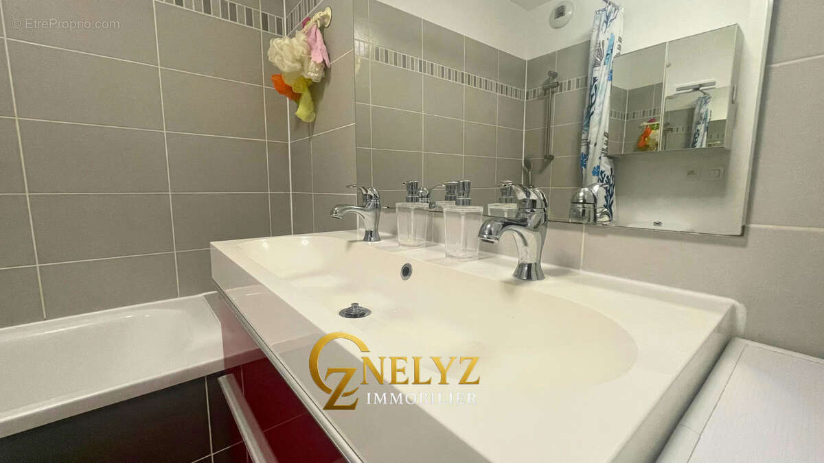 Appartement à MARSEILLE-14E