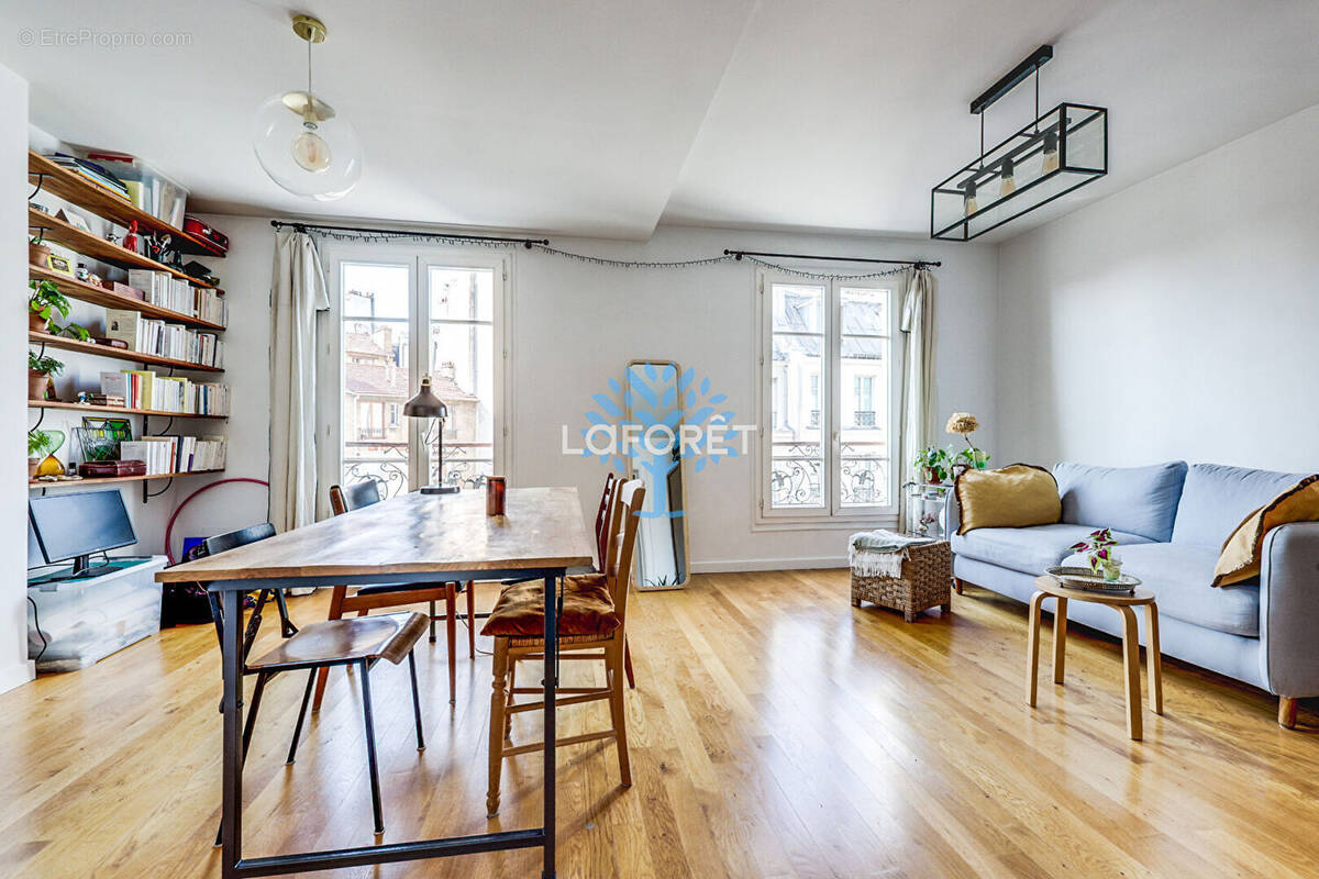 Appartement à PARIS-20E