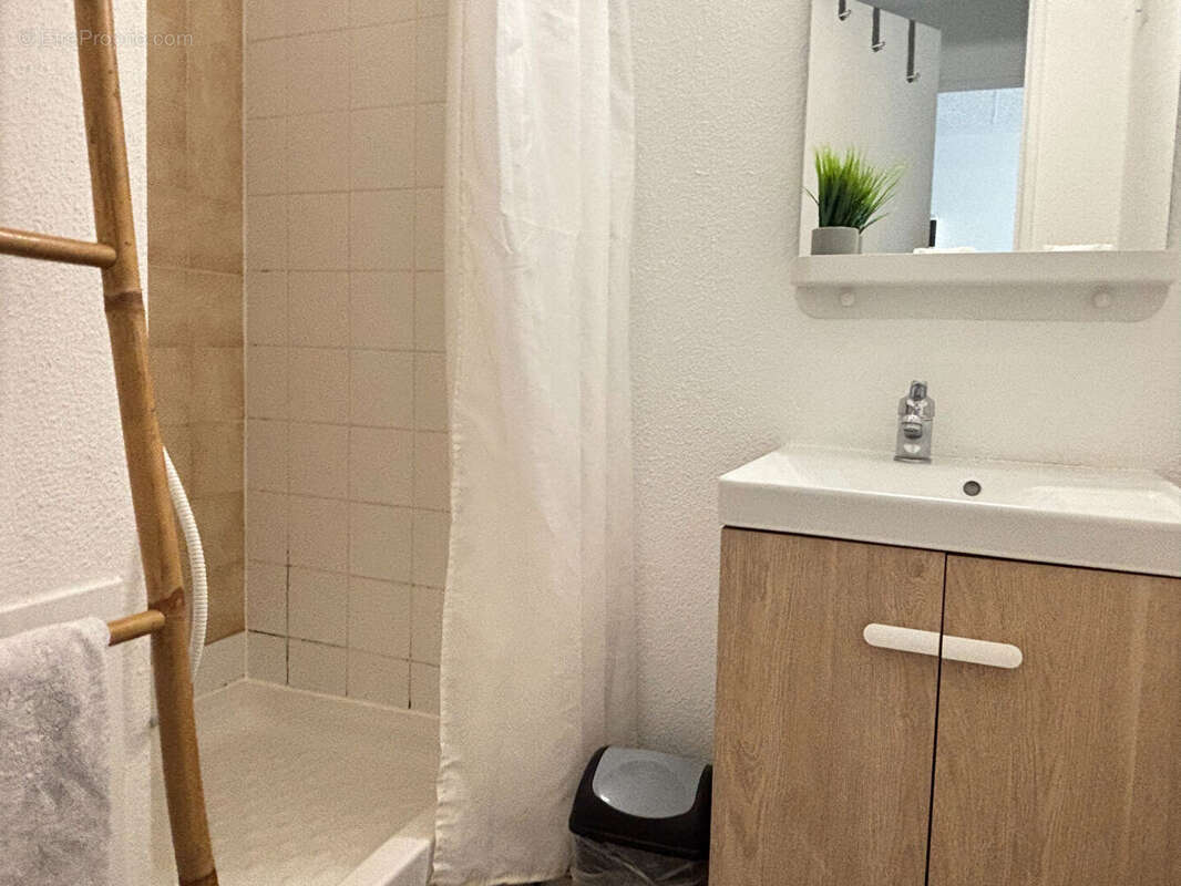 Appartement à VAUX-SUR-MER