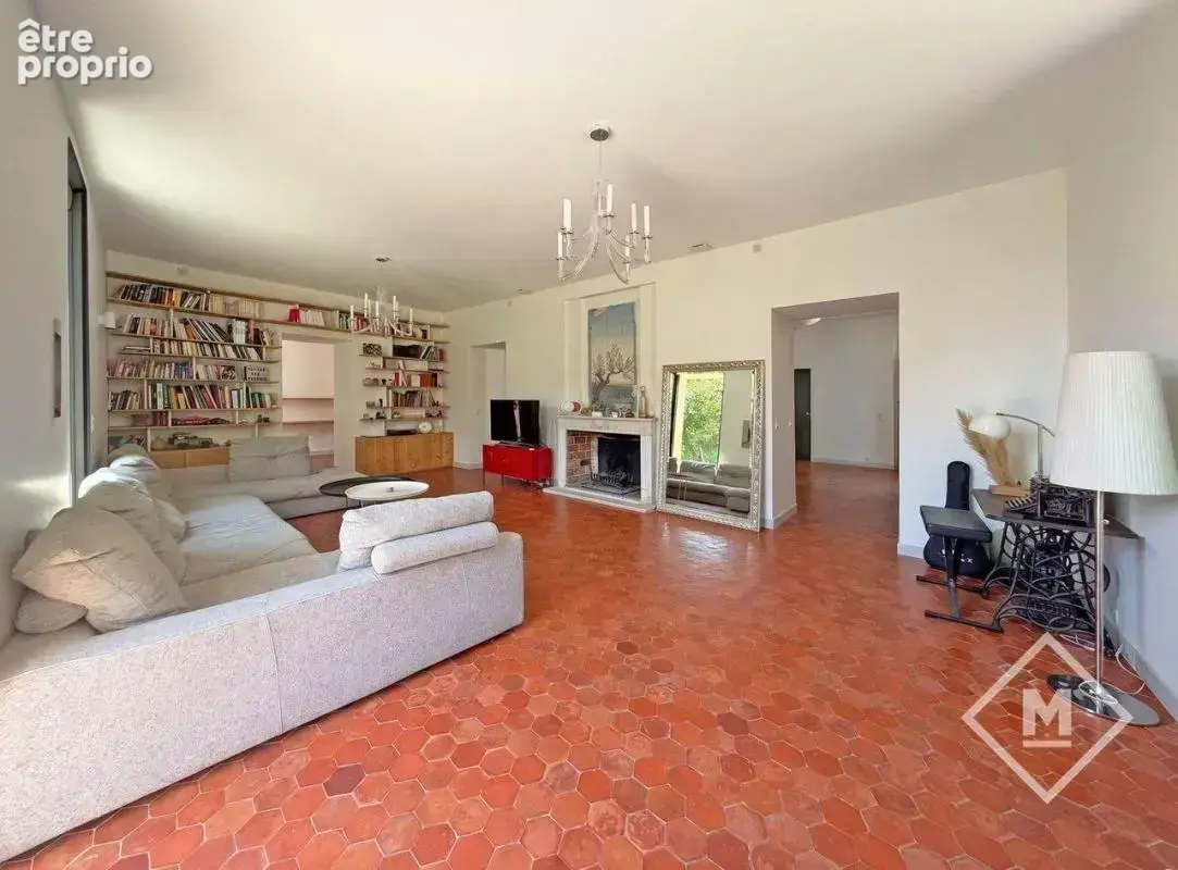 Ancien corps de ferme du XVIIᵉ siècle – 256 m² sur 5 000 m² de parc arboré - photo 17