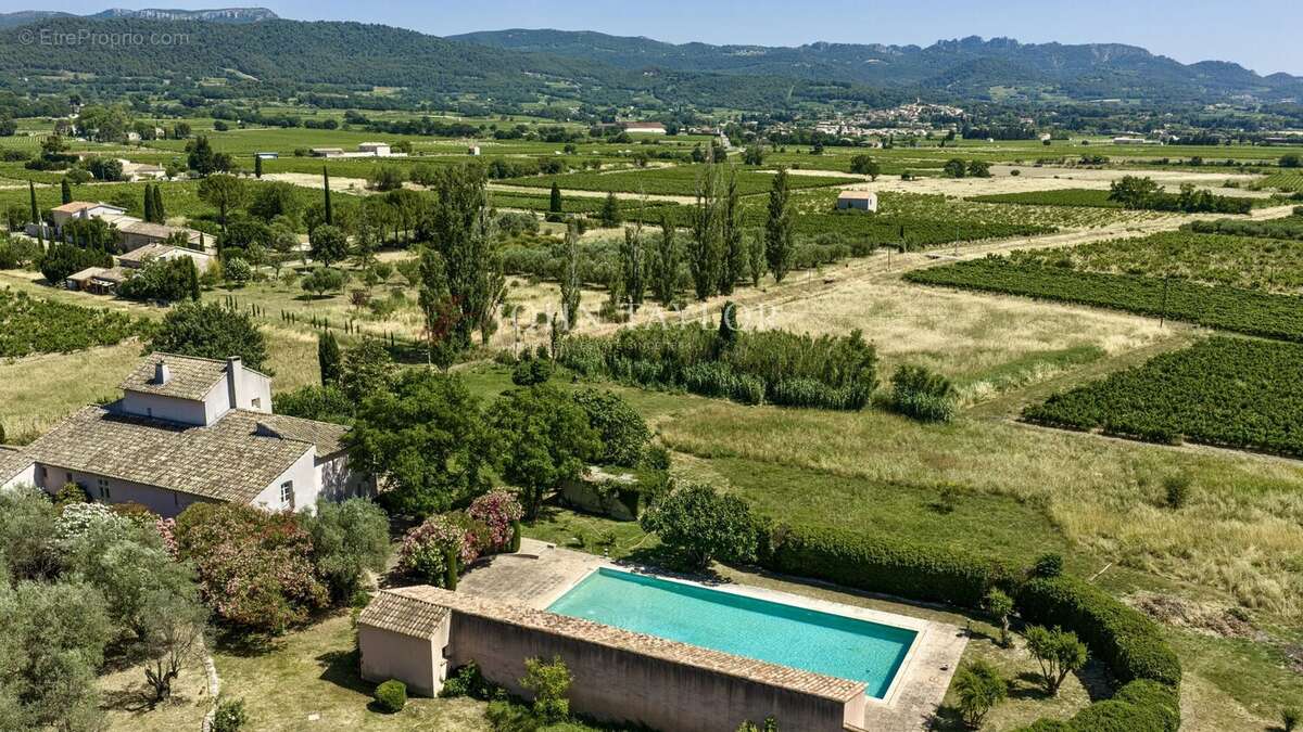Séguret - Superbe propriété du XIXe Siècle - photo 4
