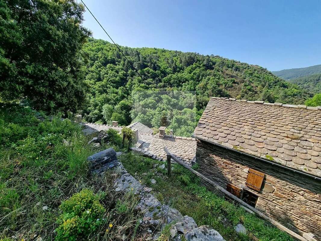Maison à SAINT-ANDRE-DE-LANCIZE