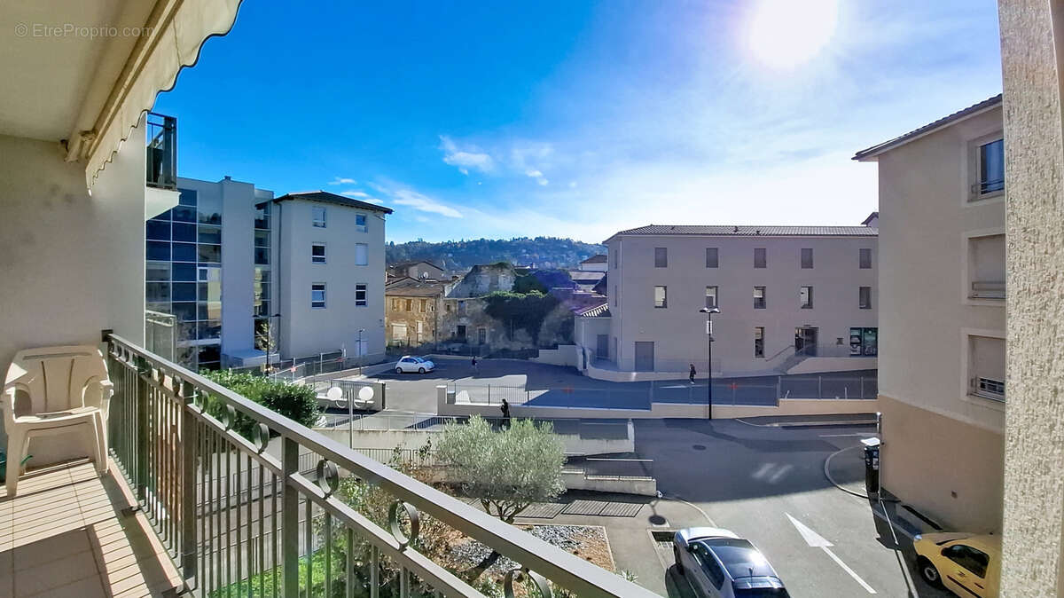 Appartement à SAINT-ROMAIN-EN-GAL