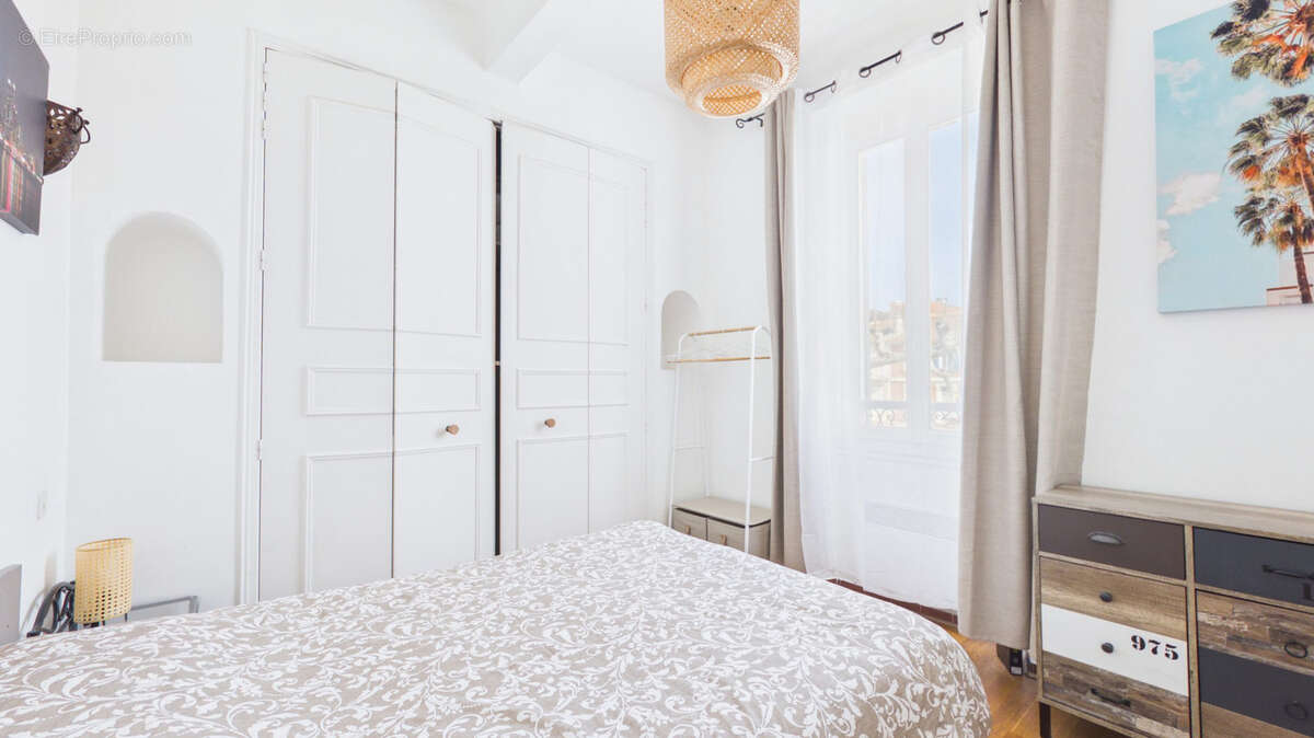 Appartement à CARQUEIRANNE