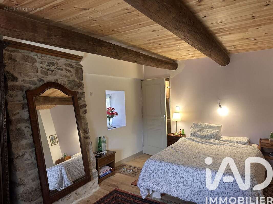 Photo 4 - Maison à CLAVIERES