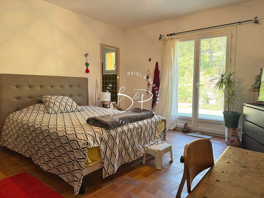 Maison à VILLECROZE