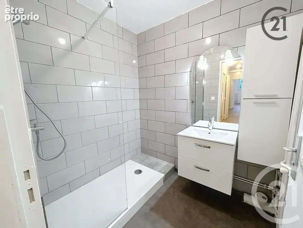 Appartement 5 pièces 108 m² à vendre à Chalons-En-Champagne (51000) - photo 4