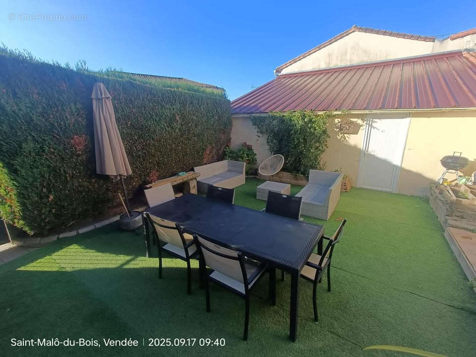 Maison à SAINT-MALO-DU-BOIS