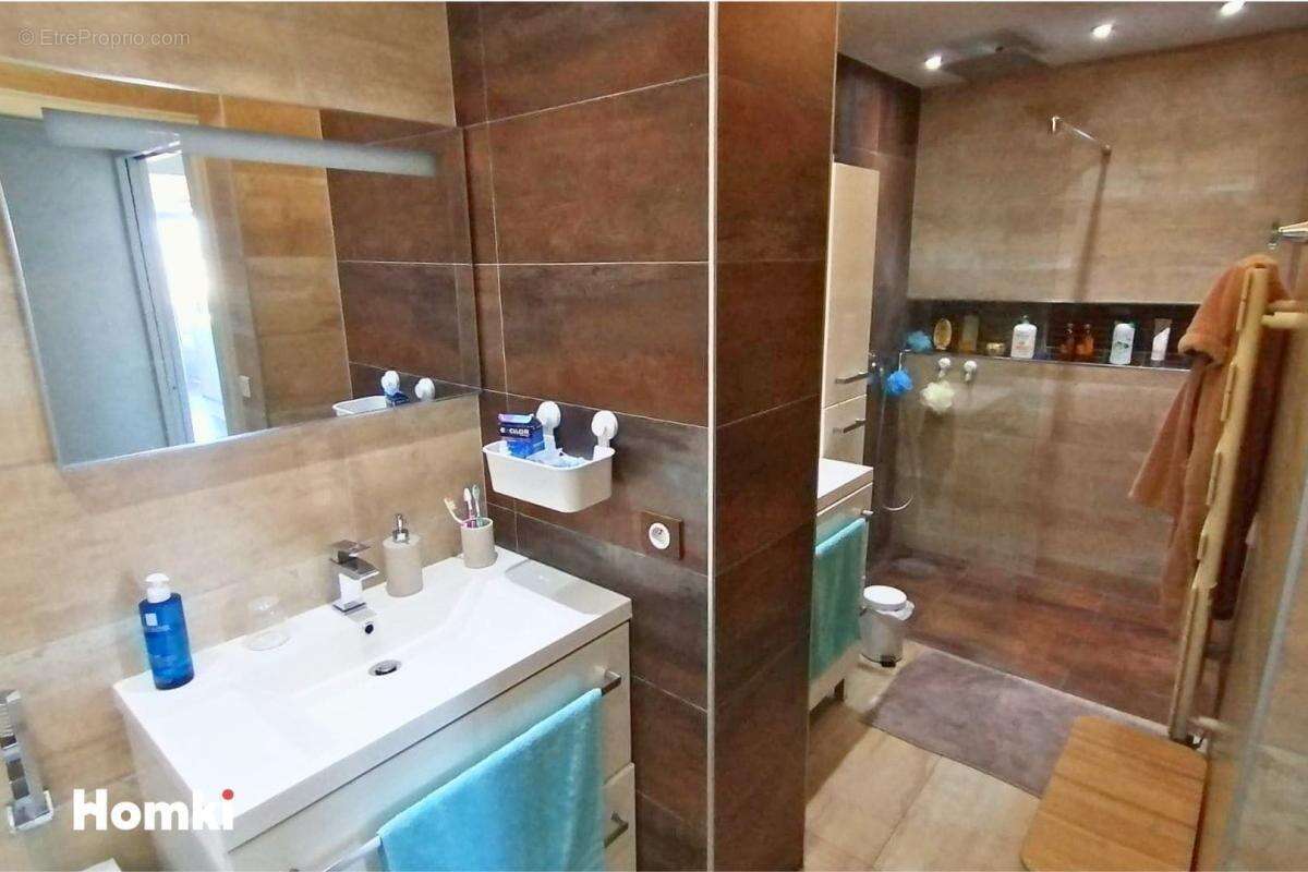 Appartement à BRON