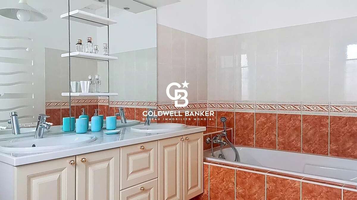 Maison à LE CHATEAU-D'OLERON