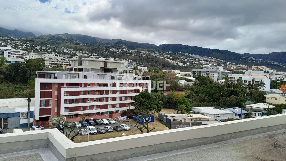 Appartement à SAINT-DENIS