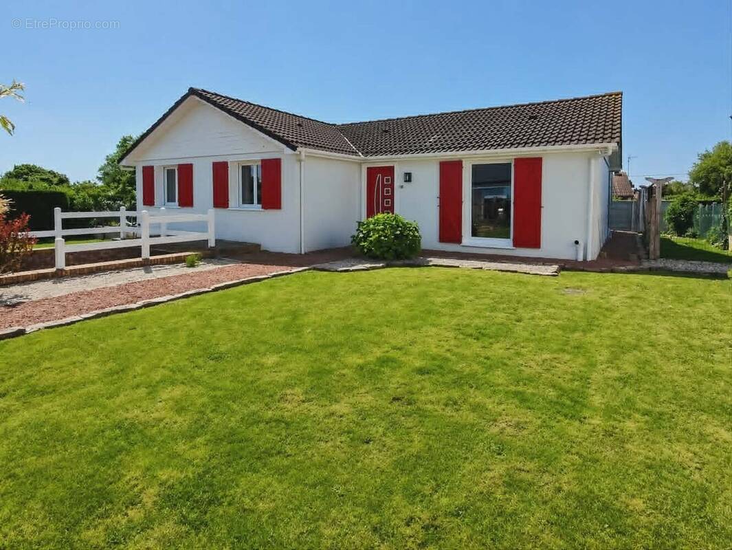 Maison à CROISILLES
