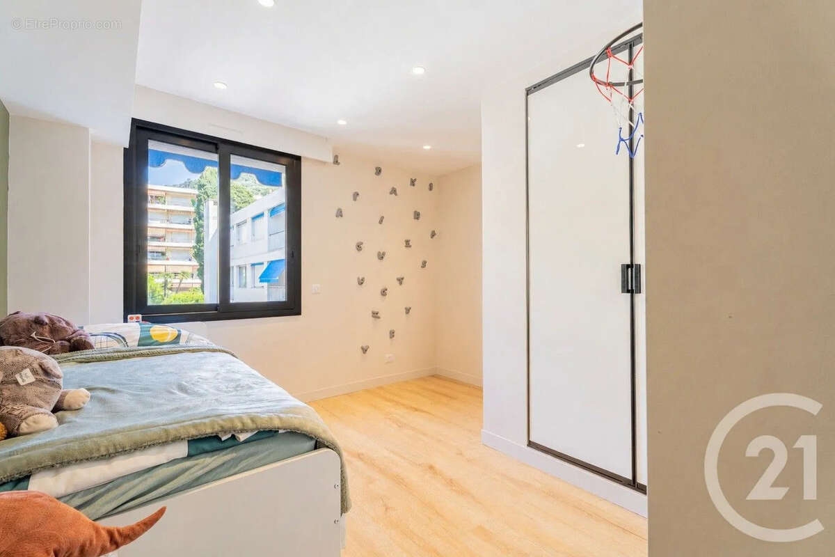 Appartement à BEAULIEU-SUR-MER