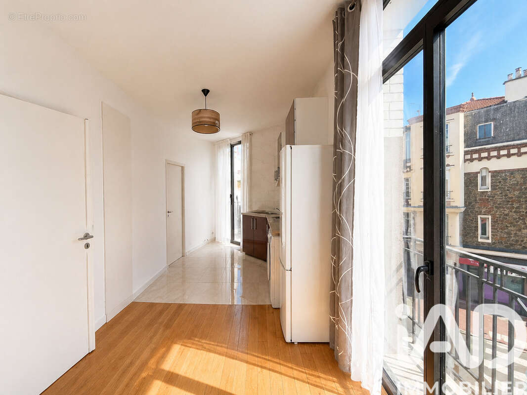 Photo 3 - Appartement à SURESNES