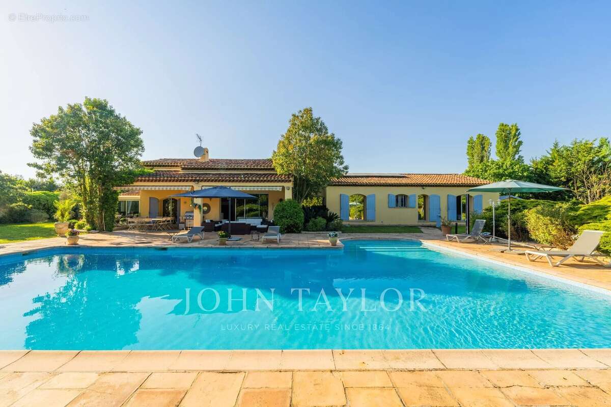 Exclusivité Aix Sud- Maison de plain pied- piscine- grand garage sécurisé. - photo 23