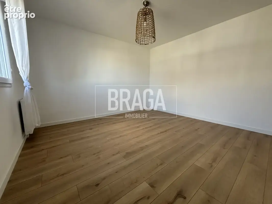 Appartement en duplex, 3 chambres, terrasse, places de stationnement, construction 2022 - photo 7