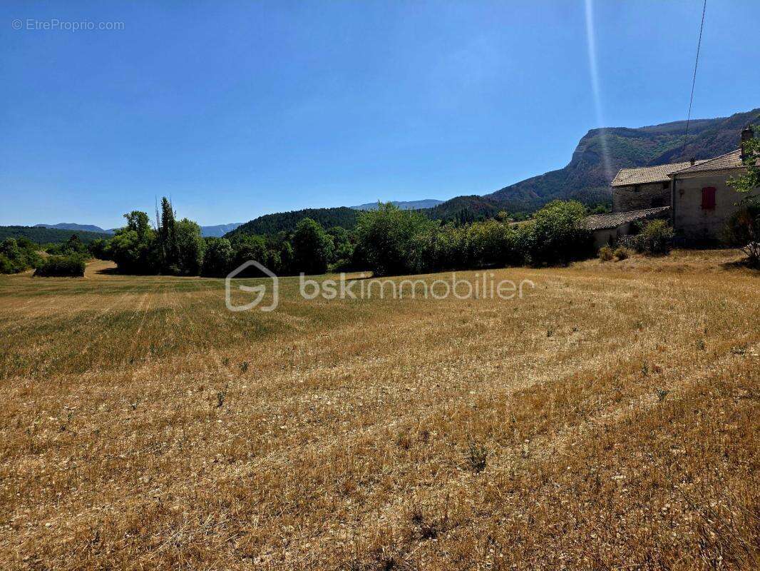 Ancienne ferme de caractère sur 3,4 hectares – Un cadre de vie exceptionnel aux portes de Die - photo 2