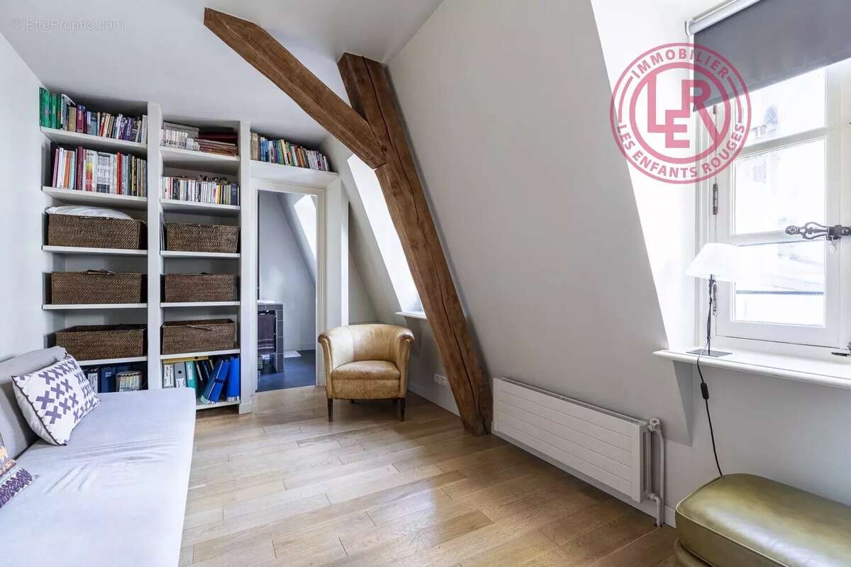 Appartement à PARIS-4E