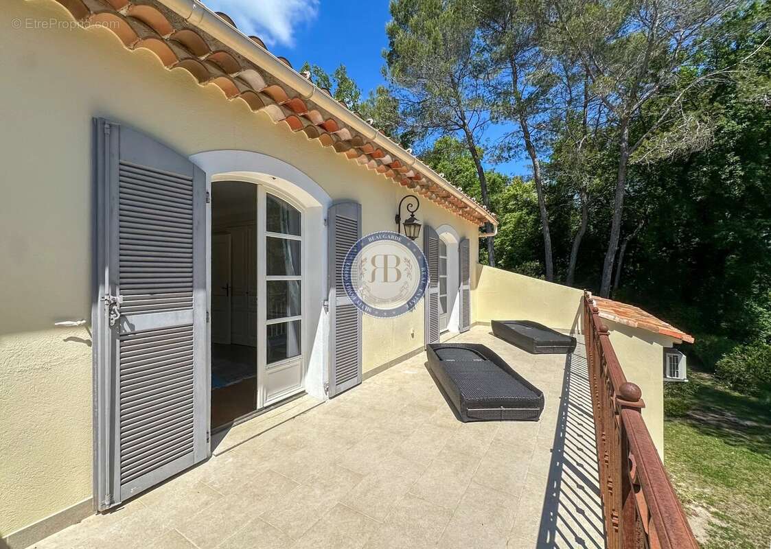 Maison à OPIO