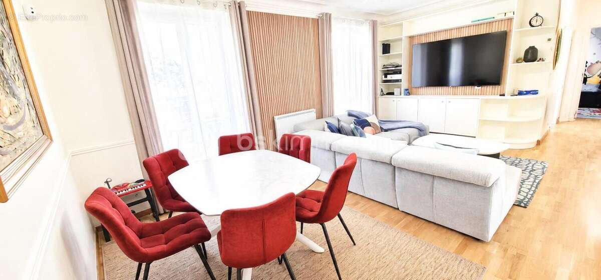 Appartement à PARIS-11E