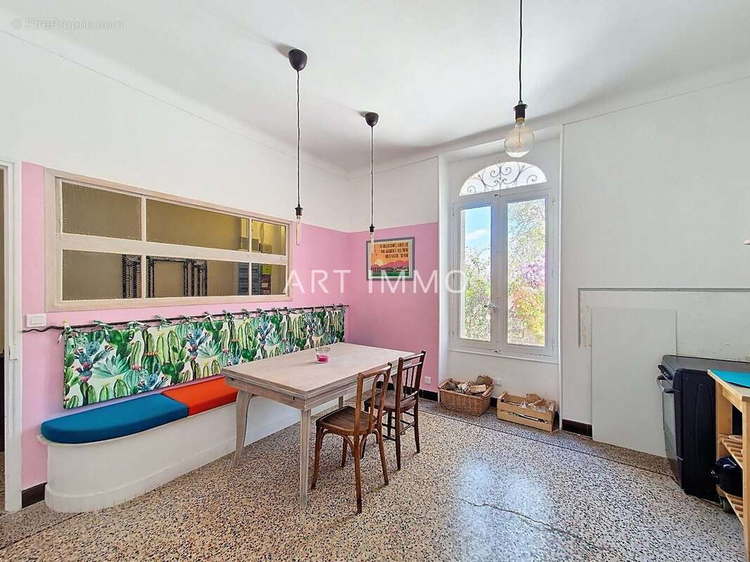 Maison à ROBION