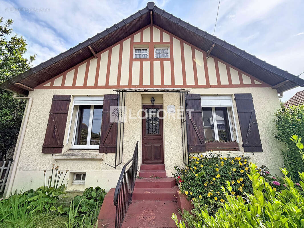 Maison à OUISTREHAM