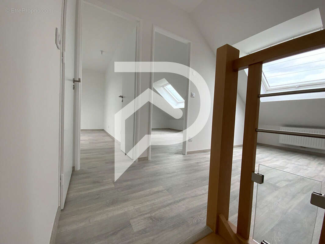 Maison à LES ESSARTS-LE-ROI