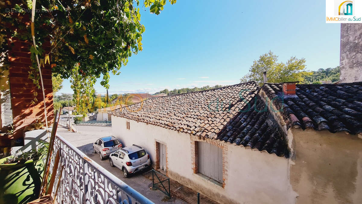 Maison à LEZAN
