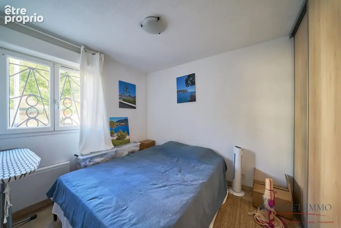 Appartement 63 m² à Saint-Cyr-Sur-Mer  - photo 4