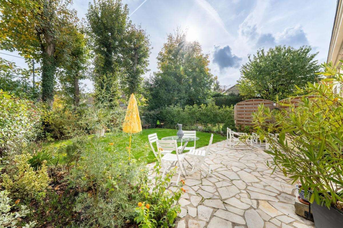 Maison à L&#039;ISLE-ADAM