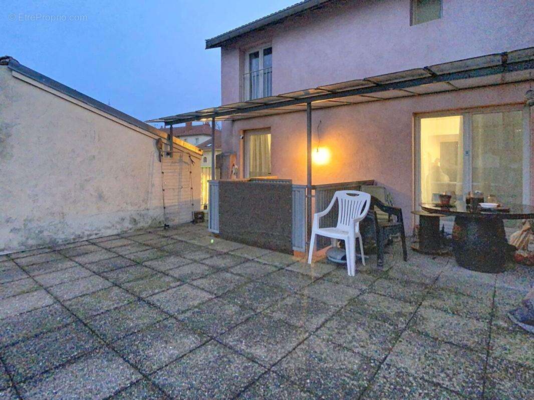 Appartement à HOUDEMONT