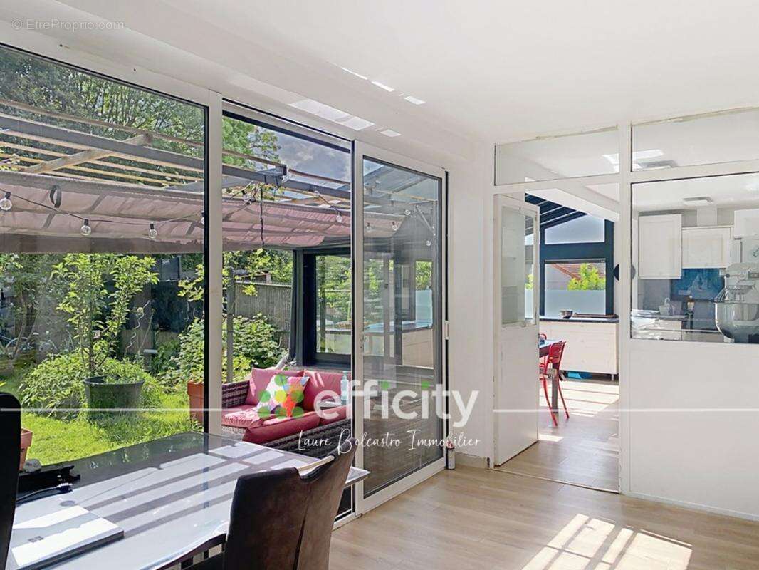 Appartement à BOISSY-SAINT-LEGER