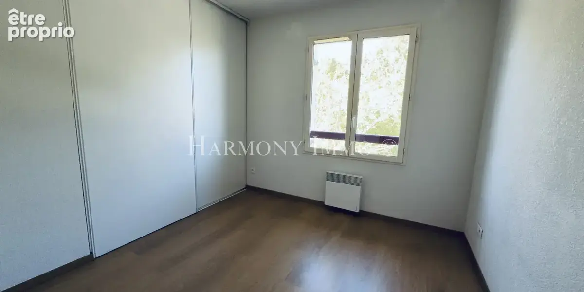 En exclusivité, appartement / maison avec terrasse cave et parking. - photo 12