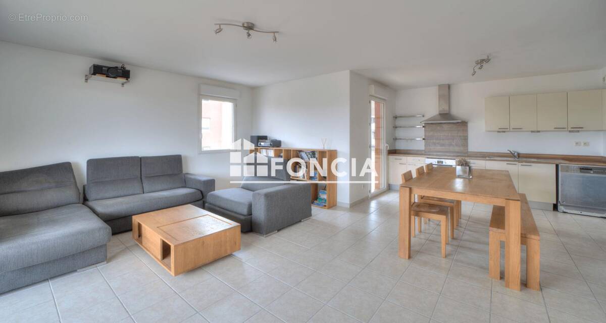 Appartement à PREVESSIN-MOENS