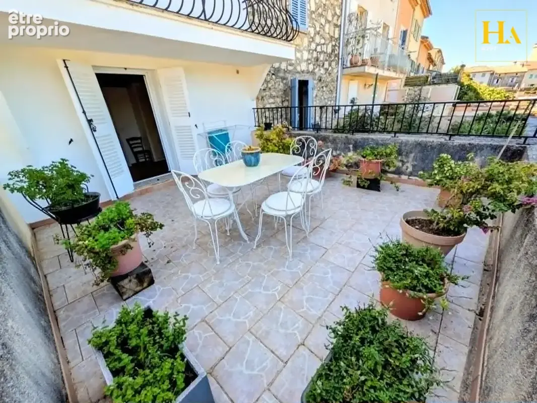 Immeuble / Maison de village au calme avec belle vue - photo 5