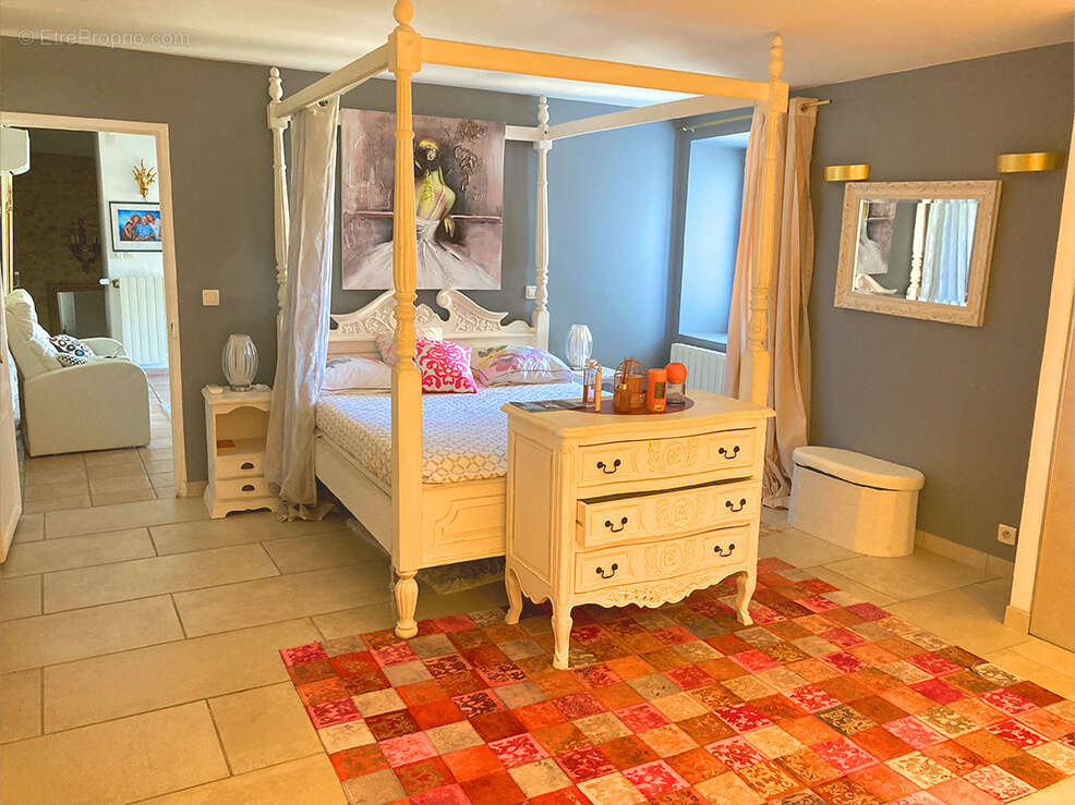 Maison à CHATEAUNEUF-DU-RHONE